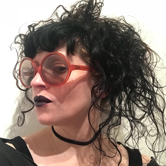 Vintage Accessories - SOLD VINTAGE 🖤 90s Burnt Orange Round Sunglasses